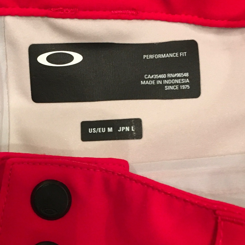 Oakley SKI PANTS Bright Red Performance 
Great zippers, vents and pockets
